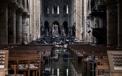 Températures atteintes par la charpente de Notre-Dame de Paris dans l’incendie du 15 avril 2019 déterminées par paléothermométrie Raman